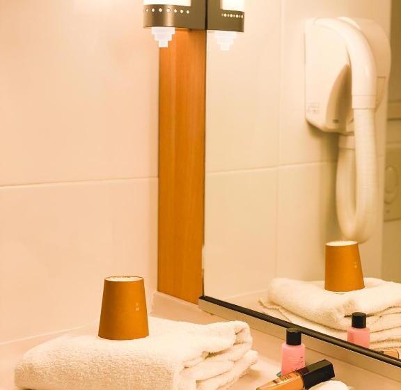 اتاق استاندارد, Ibis Nîmes Ouest   A9