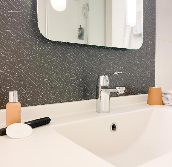 اتاق استاندارد, Ibis Nîmes Ouest   A9