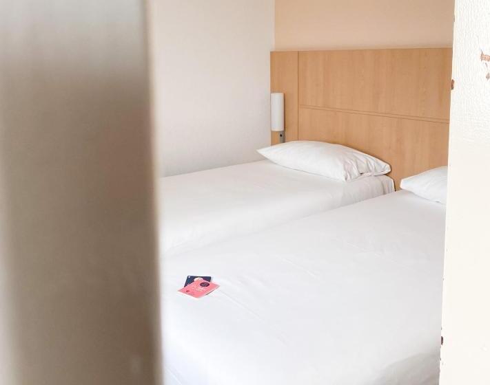 스탠다드 룸, Ibis Nîmes Ouest   A9