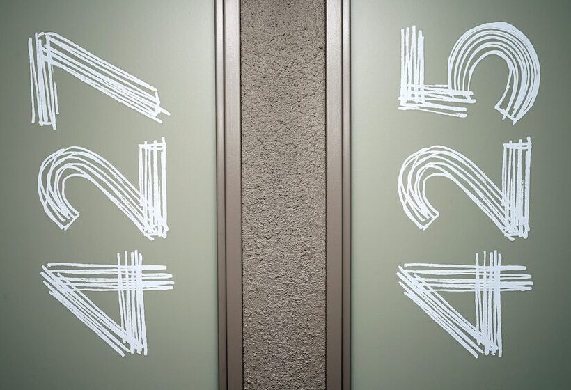 اتاق استاندارد, Ibis Nîmes Ouest   A9