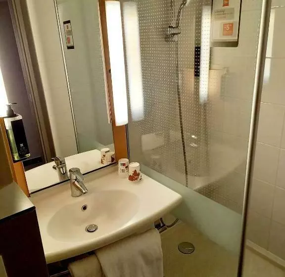 اتاق استاندارد, Ibis Paris Porte D'orleans