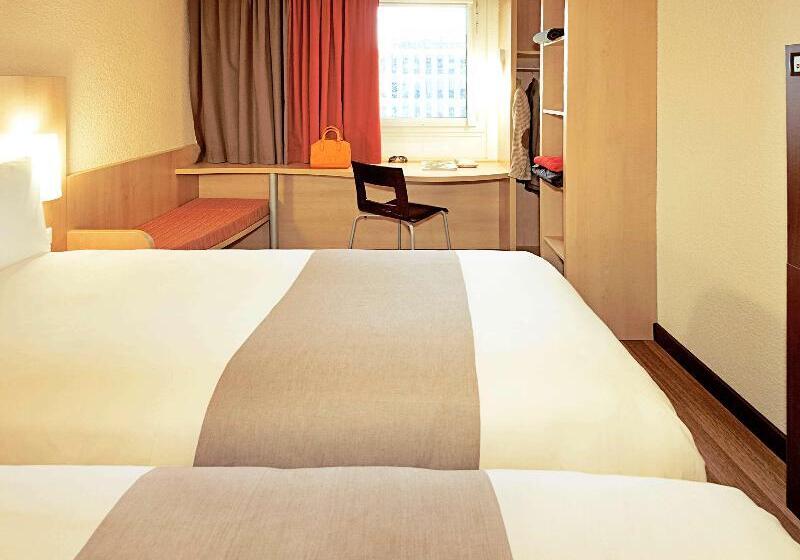 Номер Стандарт, Ibis Paris Porte D'orleans