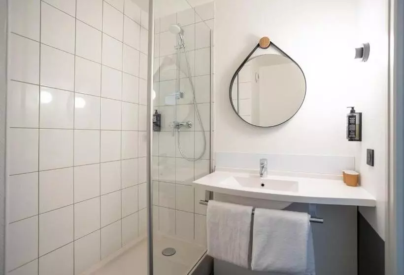 1ベッドルームアパートメントをつなぐ, Ibis Saint Lô