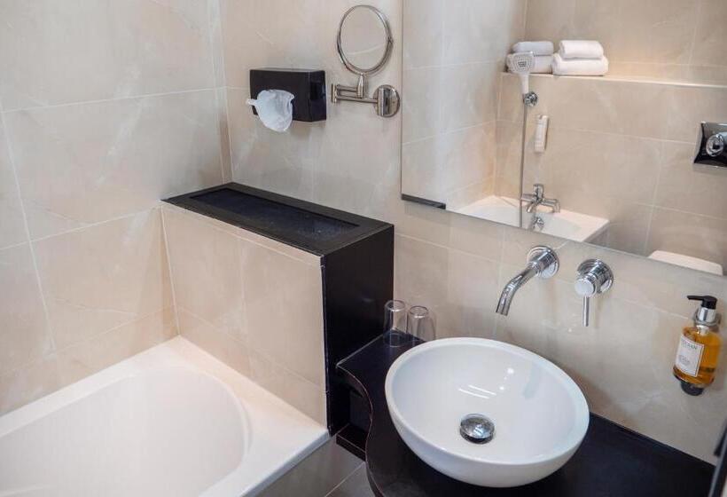 수피리어 룸, Hôtel Le Boeuf Couronné Chartres   Logis Hotels