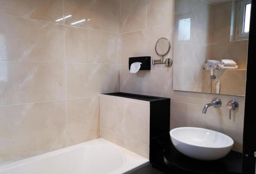 수피리어 룸, Hôtel Le Boeuf Couronné Chartres   Logis Hotels