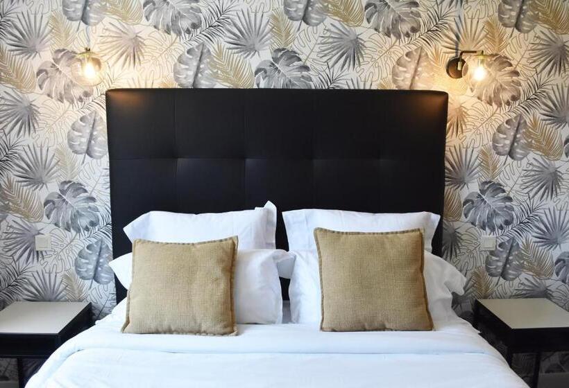 古典房间, Hôtel Le Boeuf Couronné Chartres   Logis Hotels