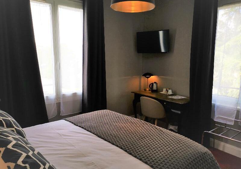 古典房间, Hôtel Le Boeuf Couronné Chartres   Logis Hotels