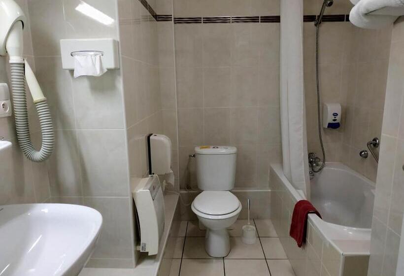 スタンダードトリプルルーム, Le Chateau