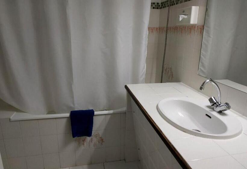 スタンダード4人部屋, Le Chateau