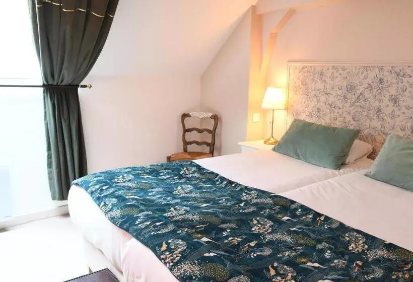 Habitaciï¿½n Estï¿½ndar Abuhardillada, Le Moulin Des Ruats