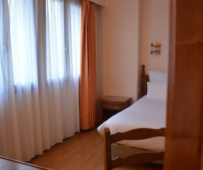 コンフォートルーム, Logis Le Clos Deauville Saint Gatien