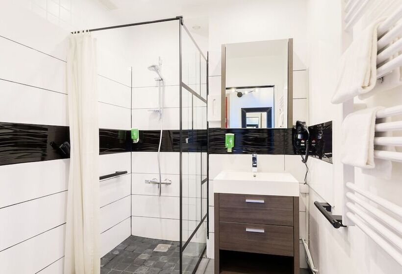 חדר קומפורט, The Originals City, Hôtel De L Europe, Saintnazaire