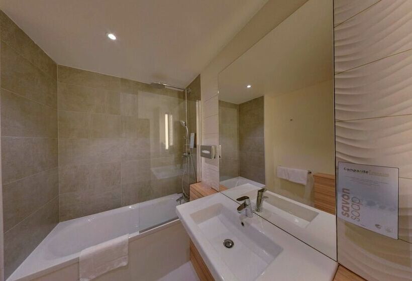 اتاق استاندارد با تخت دوبل, Campanile Orleans Centre  Gare