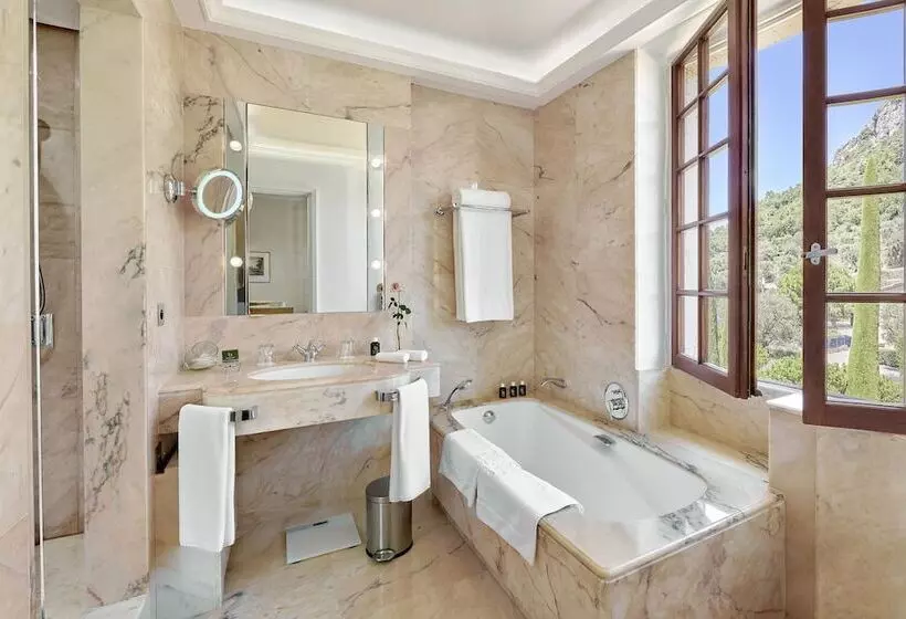 デラックスルーム, Château Saint Martin & Spa   An Oetker Collection