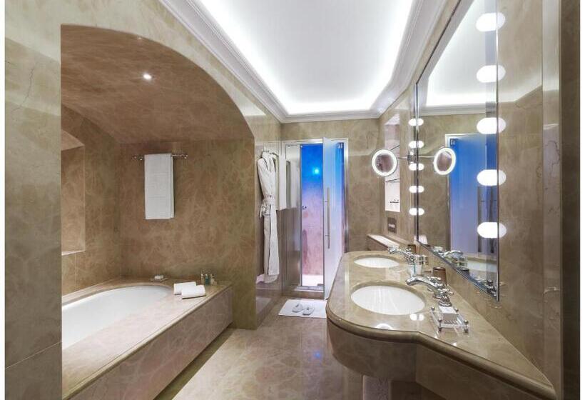 جناح, Château Saint Martin & Spa   An Oetker Collection