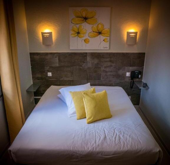 Номер Стандарт, Hôtel Le Belvédère