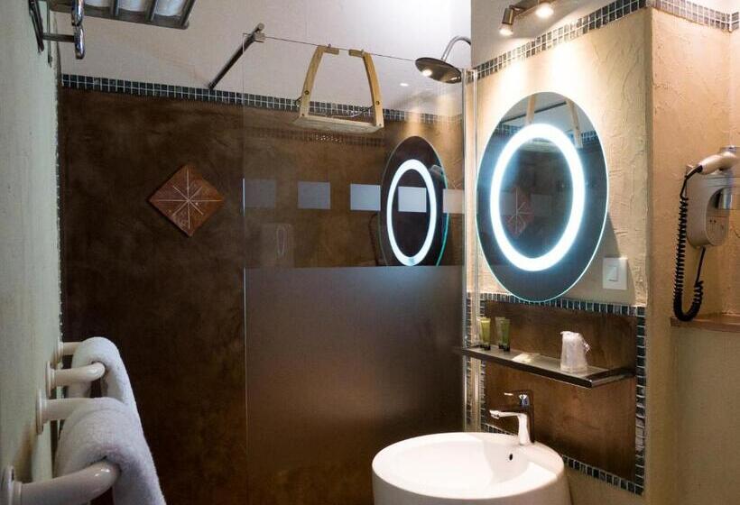 四人标准间, Hôtel Le Belvédère