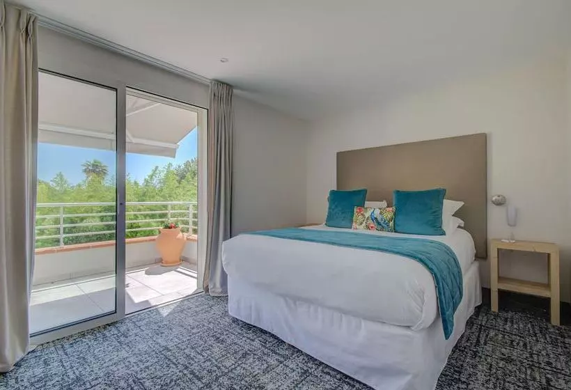 سوئیت پریمیوم, Le Cottage   Hotel & Spa