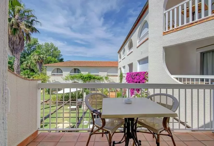 سوییت خانوادگی, Le Cottage   Hotel & Spa