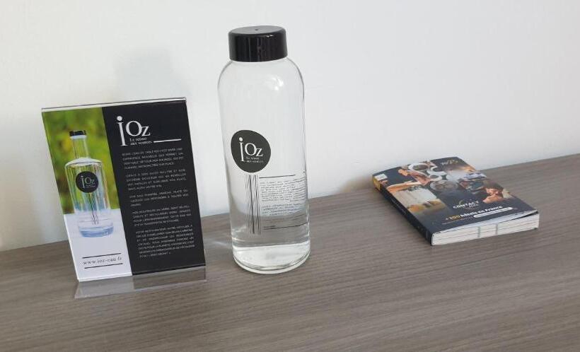 חדר משפחתי דלוקס, Hôtel Le Rohan Charme Et Caractère