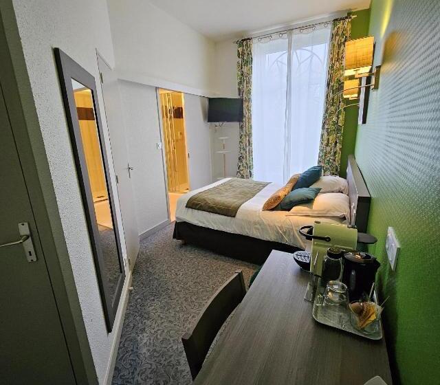 Номер Стандарт, Hôtel Le Rohan Charme Et Caractère