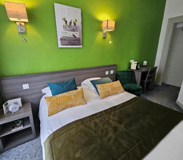 חדר סטנדרט, Hôtel Le Rohan Charme Et Caractère