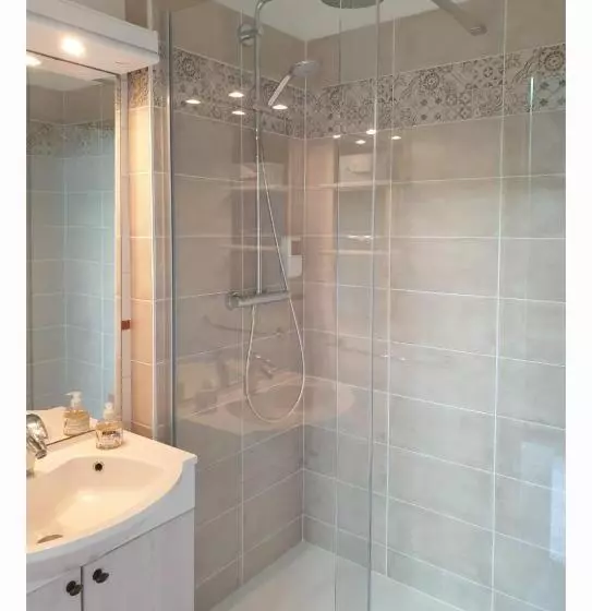 اتاق استاندارد با تخت بزرگ, Hôtel Le Rohan Charme Et Caractère