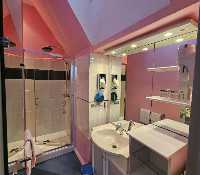 Трехместный Президентский, Hôtel Le Rohan Charme Et Caractère