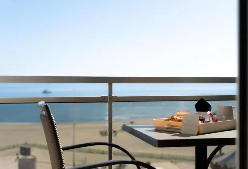 オーシャンビュースーペリアールーム, Hôtel Mar I Cel & Spa