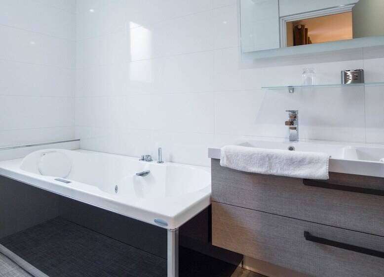 スイート, La Terrasse