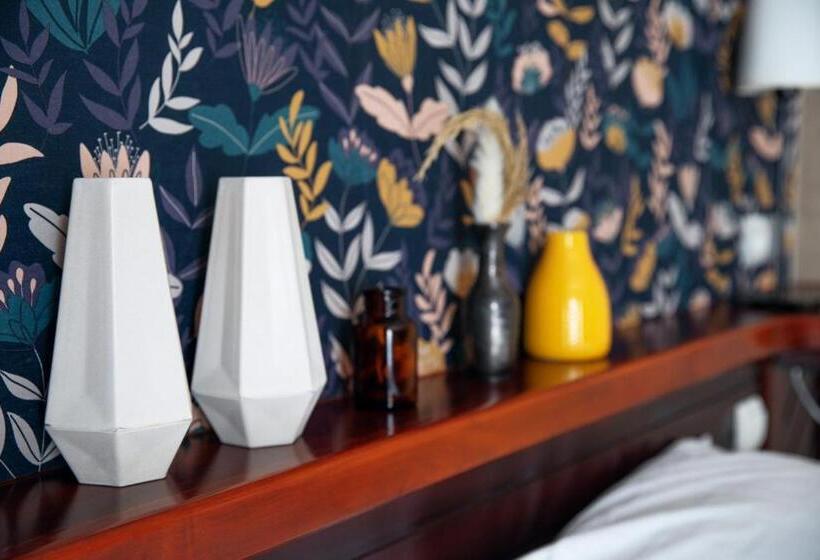 غرفة كومفورت, La Villefromoy