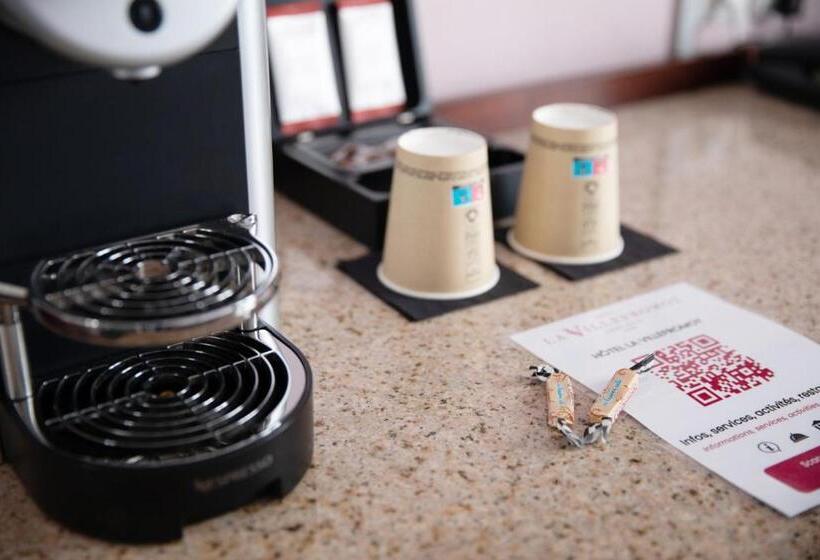 غرفة قياسية ثلاثية, La Villefromoy