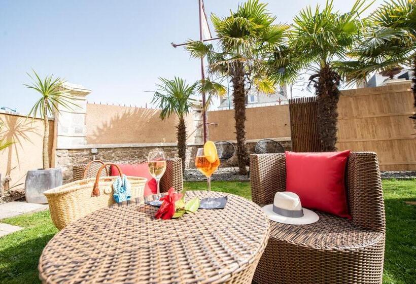 غرفة سوبيريور ثلاثية, La Villefromoy