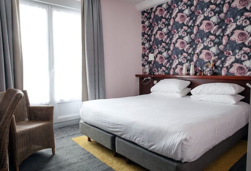 غرفة قياسية مطلّة علي الحديقة, La Villefromoy