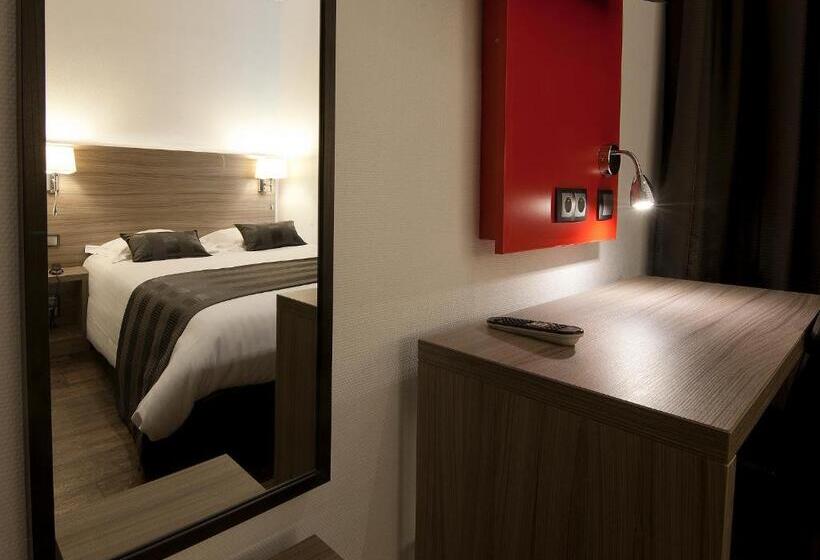 غرفة قياسية فردية, Le Grillon