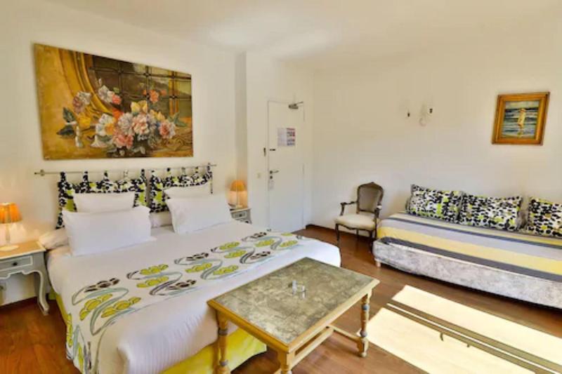 غرفة ديلوكس ثلاثية, Le Mas Bellevue