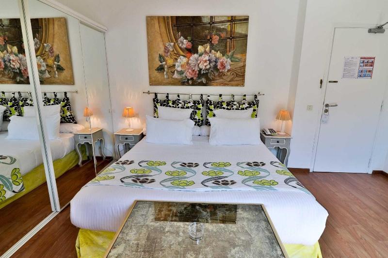 غرفة ديلوكس ثلاثية, Le Mas Bellevue