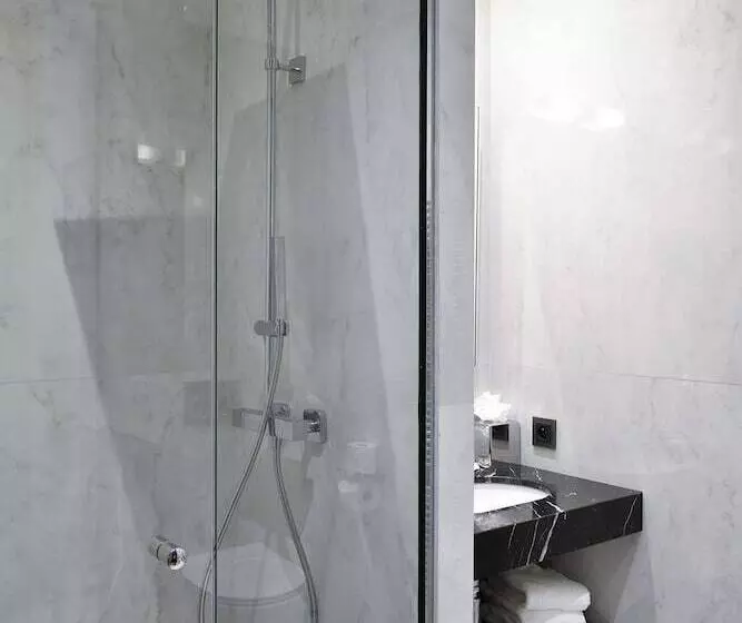 اتاق کلاب, Hôtel Restaurant Le Touring   Teritoria