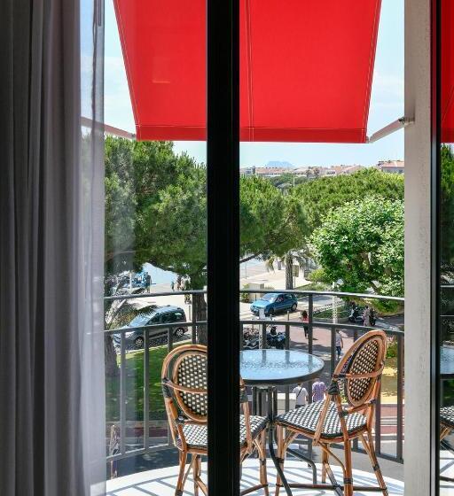 Номер Superior Вид на Море, Hôtel Restaurant Le Touring   Teritoria