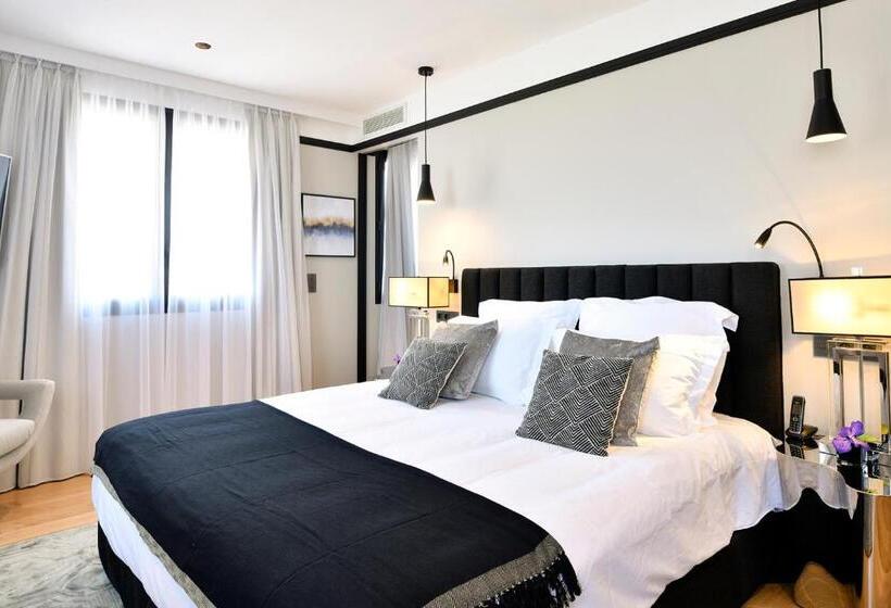 Люкс Вид на Море, Hôtel Restaurant Le Touring   Teritoria