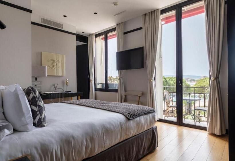 Номер Deluxe Вид на Море, Hôtel Restaurant Le Touring   Teritoria