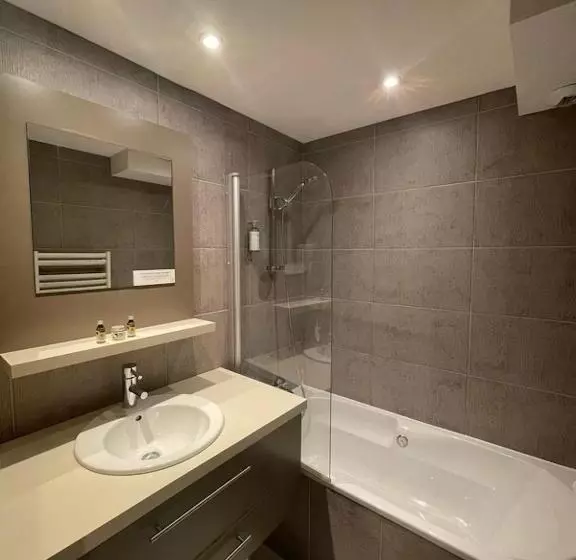اتاق استاندارد, Le Trophée By M Hôtel Spa