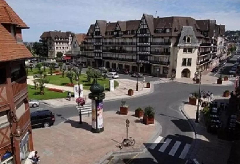 اتاق سوپریور, Le Trophée By M Hôtel Spa