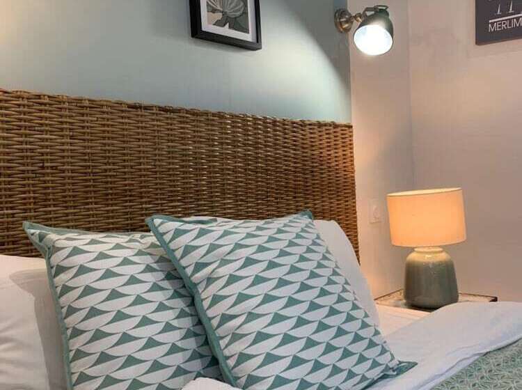 标准间, Les Embruns