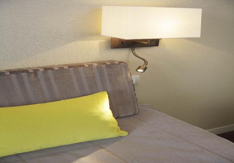 اتاق استاندارد سه نفره, Hôtel Londres Et New York Teritoria