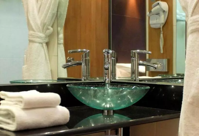 اتاق پرستیژ, Mercure Caen Centre Port De Plaisance