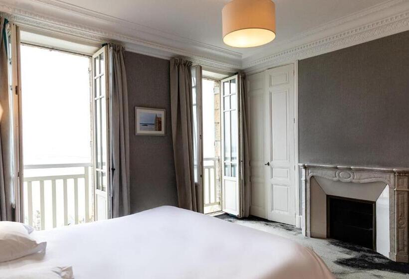 디럭스 룸 바다 전망, La Mère Poulard