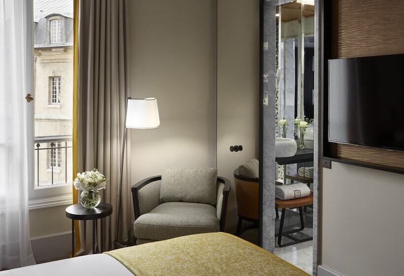 スーペリアールーム, Montalembert