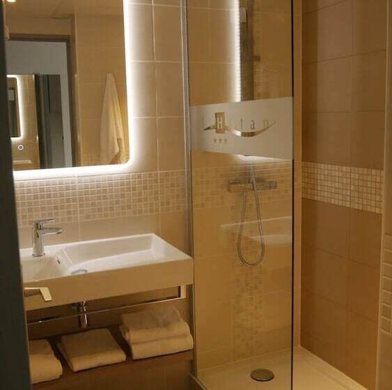 غرفة سوبيريور, L Hotan