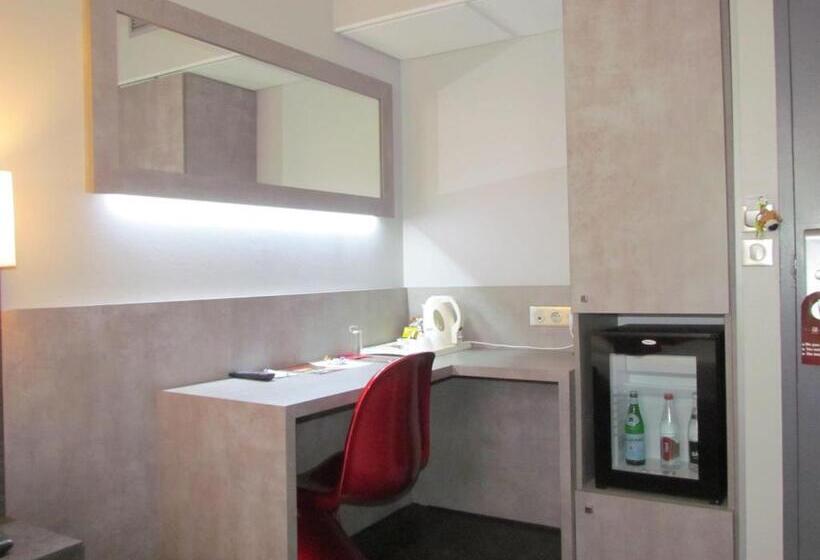 غرفة سوبيريور, L Hotan